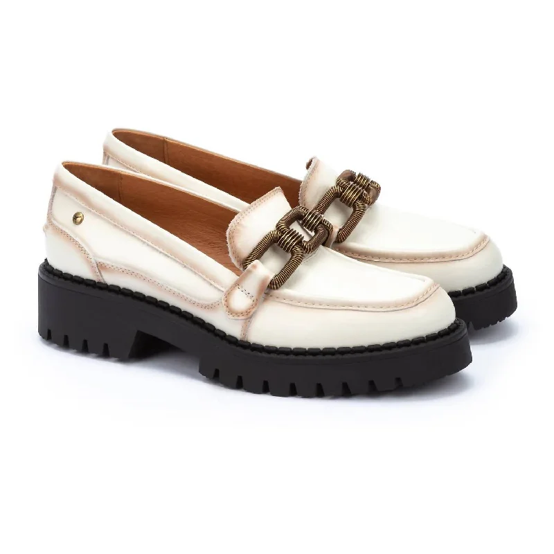 loafers for stylish and effortless outfit coordinationLoafers with Grippy DesignWomen's Aviles Loafers In White