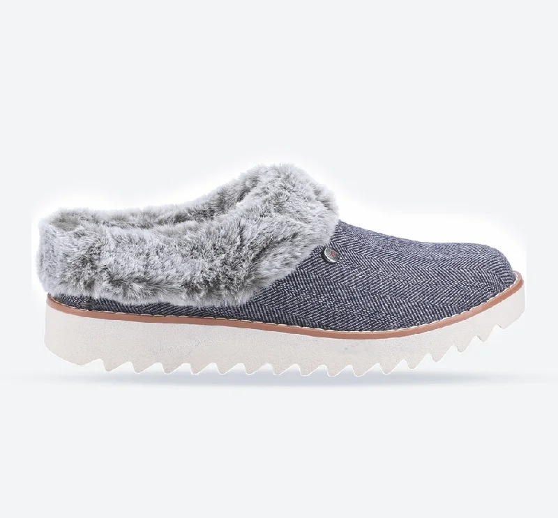 slippers for women with elegant design for special occasions-Slippers with late comfort-Women's Wide Fit Skechers 113422 Bobs Mountain Kiss Slippers