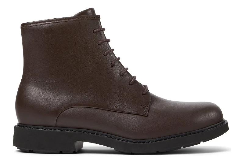 Stylish boots for men with rubber sole-Neuman K400245