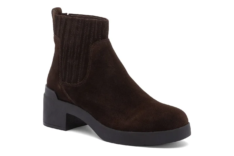 Trendy Chelsea boots for men with suede upper-Capital Chelsea