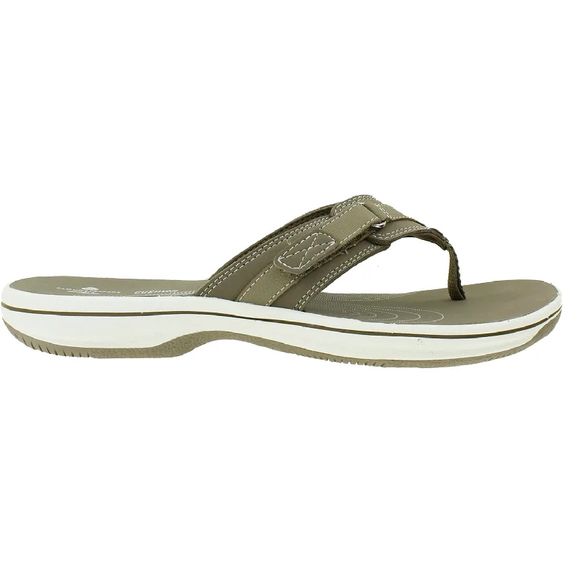 sandals for all-day wear with breathable strapsWomen's Clarks Cloudsteppers Breeze Sea Taupe Synthetic