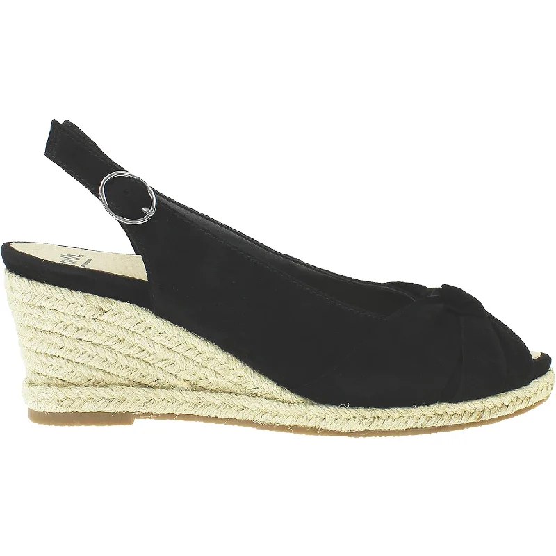 sandals for outdoor events with chic styleWomen's Earth Bermuda Black Silky Suede