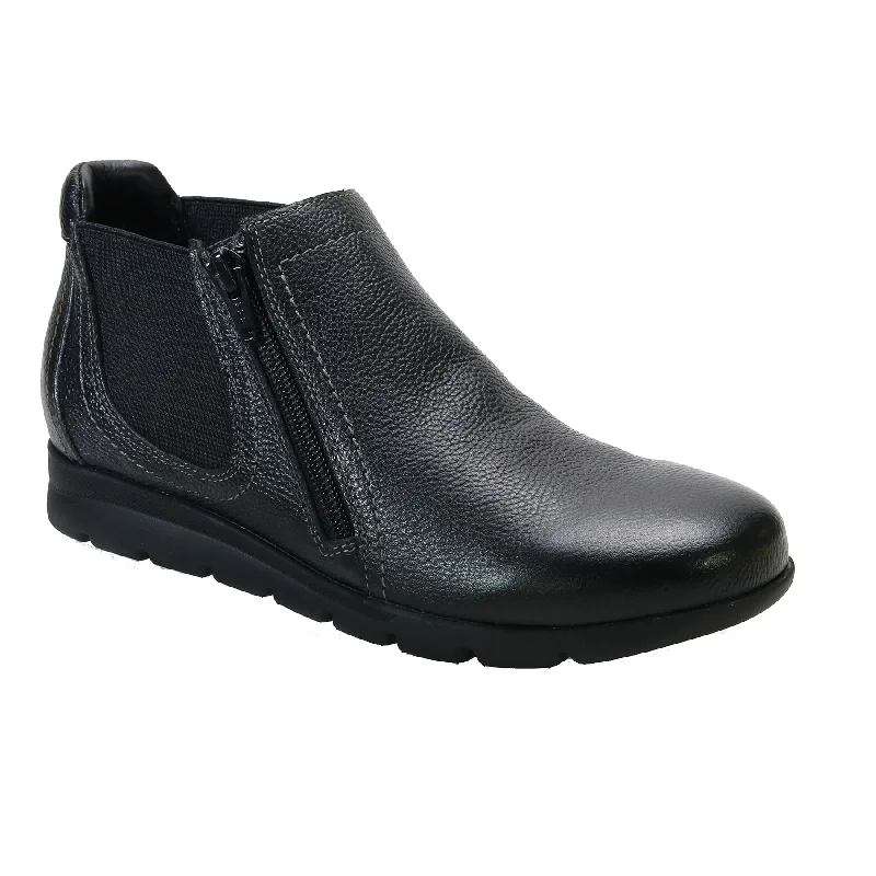 Classic chukka boots for women with smooth leather-Popular