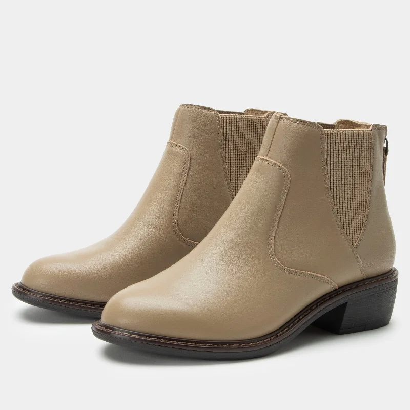 Stylish ankle boots for women with chunky platform-Meadow Beige Boot