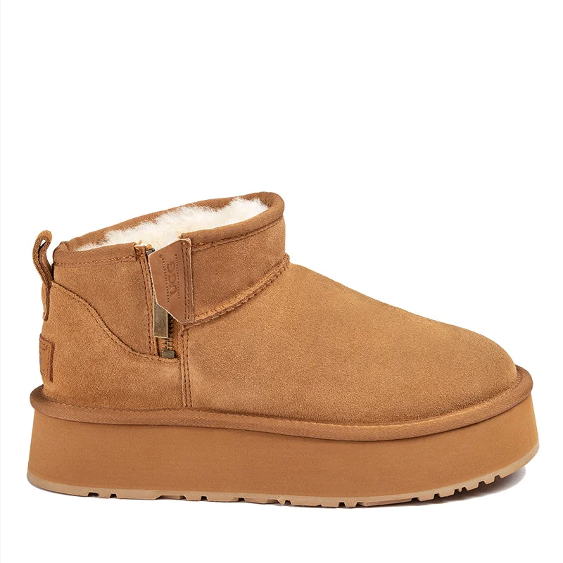 Fashionable boots for men with rugged finish-UGG Mini Zip Platform Boots