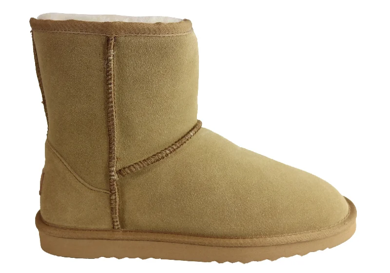 Classic boots for men with smooth leather finish-Grosby Jackaroo Ugg Mens Warm Comfortable Boots With Sheepskin Lining