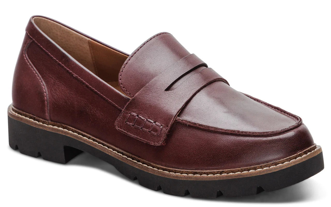 loafers for men with sleek modern lookLoafers with Premium ComfortAetrex Collette Loafer LL109 Burgundy