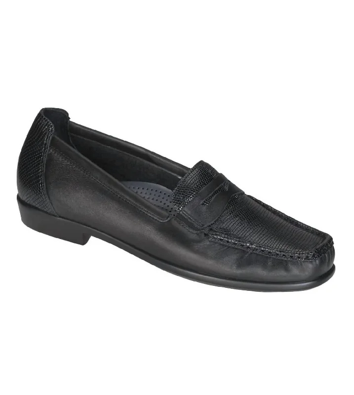 loafers with soft suede for a refined lookLoafers with Brief StepsWomen's Penny J Loafer - Narrow In Black