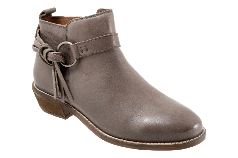 Trendy ankle boots for women with subtle platform-Reade