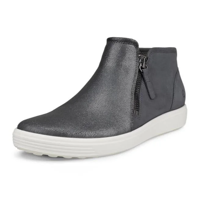 Comfortable outdoor boots for women with water-resistant material-Soft 7 Bootie - Silver