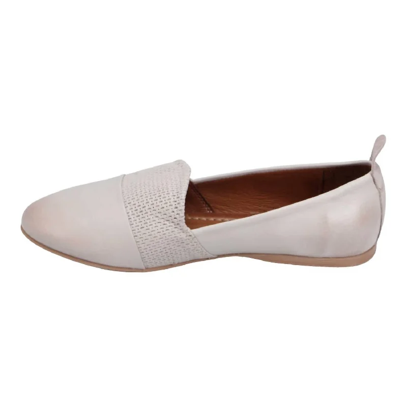 Flats with faux crocodile texture for a luxurious appearance-Flats with vibrant fit-Women's Katy Flats In Light Grey