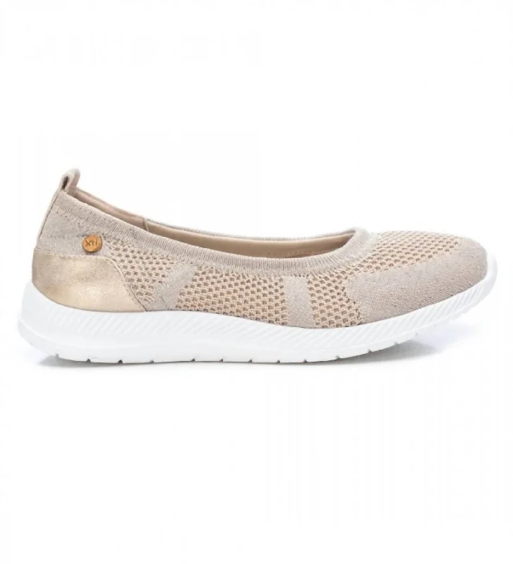 Comfortable flats for active women with cushioning-Flats for sleek comfort-Women's Ballet Flats In Gold