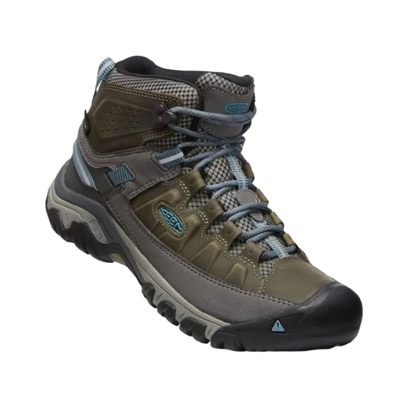 Durable snow boots for men with insulated lining-Women's Targhee III Waterproof Boot Wide