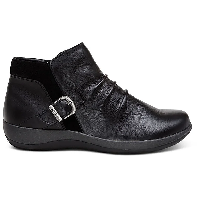 Trendy boots for women with chunky heel and toe detail-Luna Boot