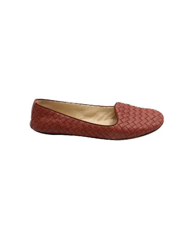 Flats with rhinestone embellishments for a touch of sparkle-Flats with trendy fit-Intrecciato Red Nappa Flats