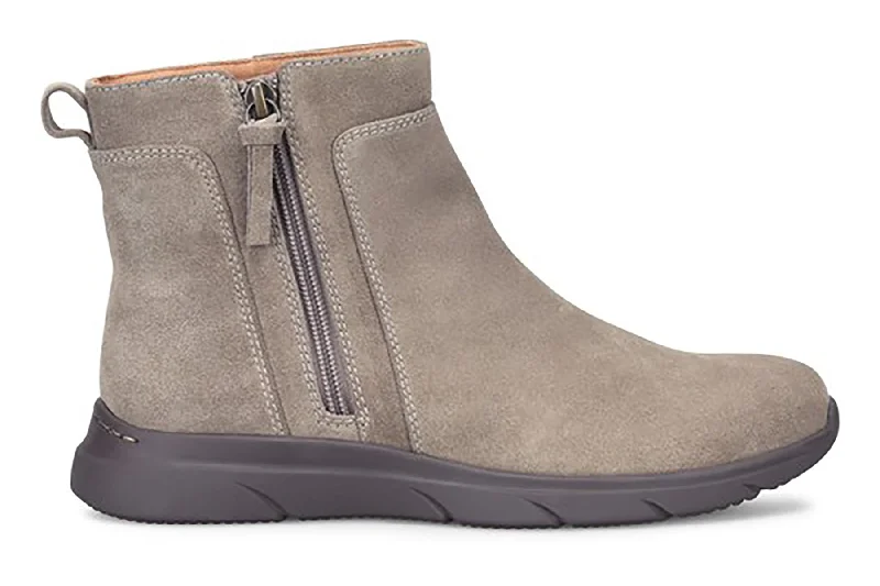 Casual winter boots for men with heavy-duty soles-Maxine