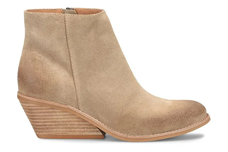 Comfortable boots for women with lightweight material-Nina