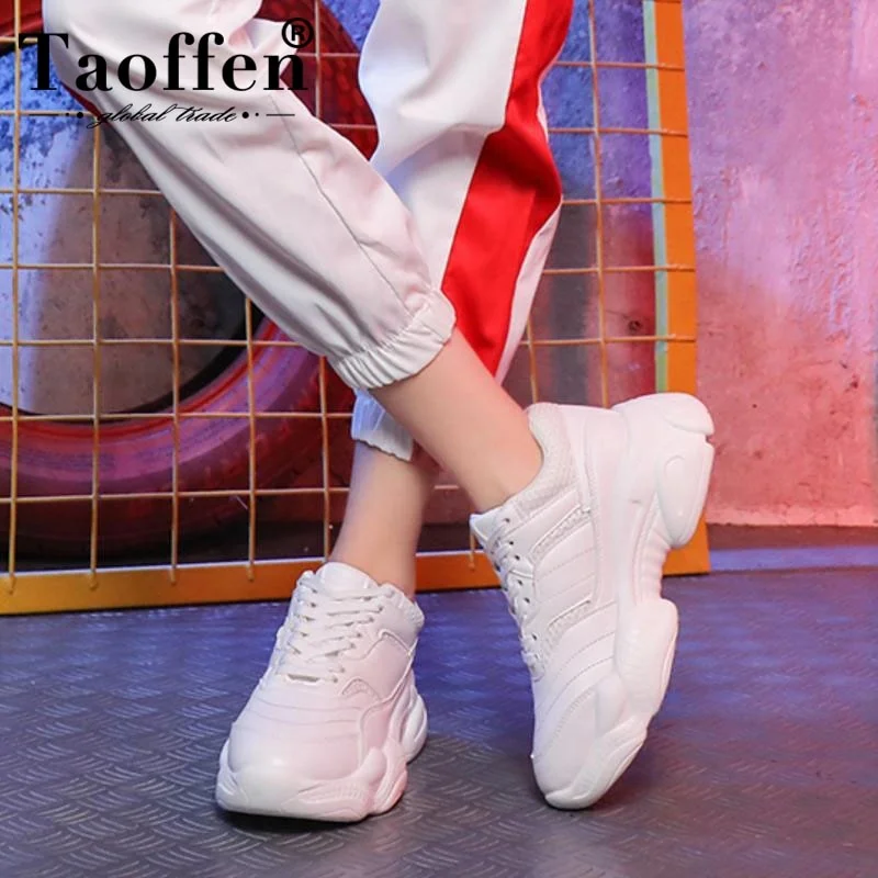 Flats for work with sleek design and durable material-Flats for sleek fit-Taoffen Women'S Flats Sneakers Fashion White Vulcanized Shoes Women Lace Up Round Toe Breath Air Mesh Running Shoes Size 35-39