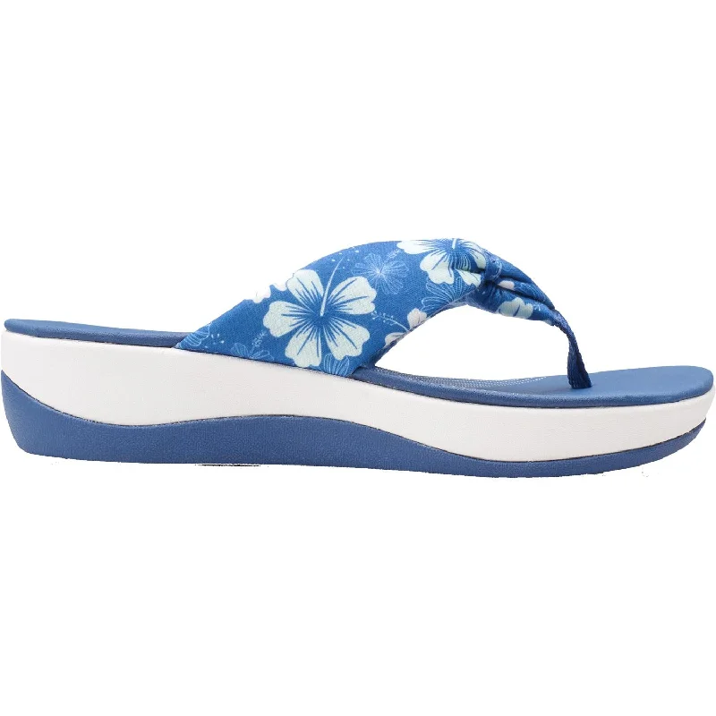 sandals for all-day wear with breathable strapsWomen's Clarks Cloudsteppers Arla Glison Blue/Multi Flowers Fabric